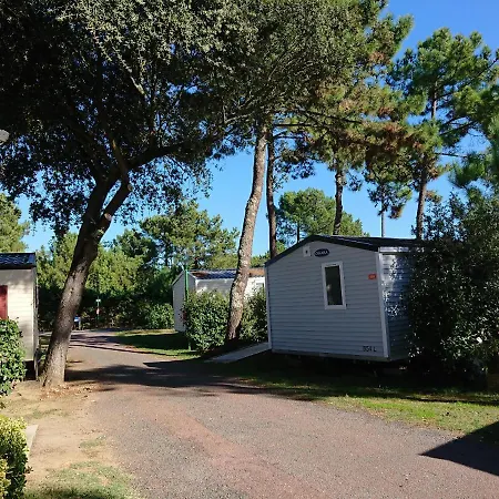 Holiday Village Bonne Anse Plage Ferienhaus *